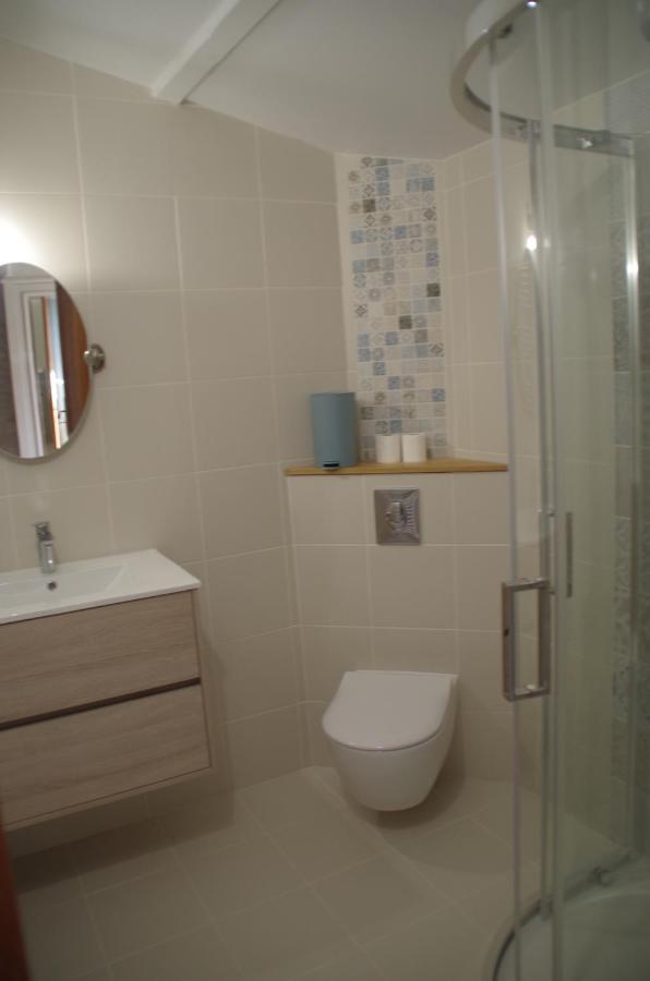 Campagne Ocean Bed & Breakfast Montroy Екстериор снимка